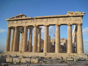 as you can see the Freize on this end is almost non existant, most of it is in the museum